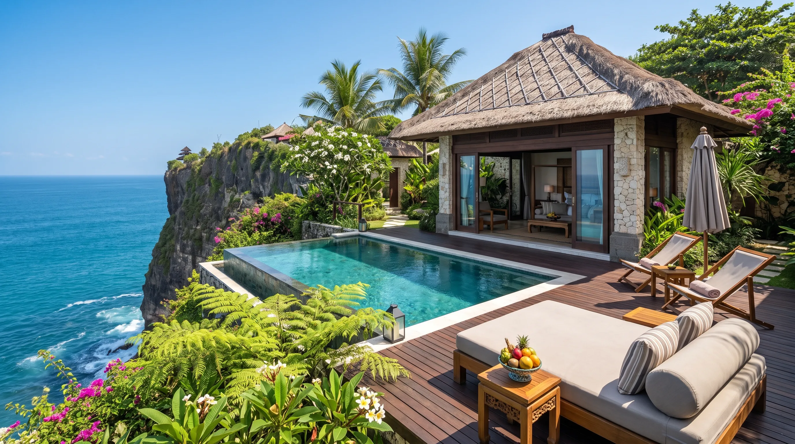 Luxury Cliffside Resort in Uluwatu Bali with Infinity Pool